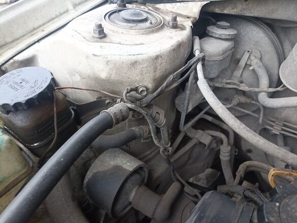 1999 Toyota Caldina I Рестайлинг, белый, 280000 рублей - вид 6