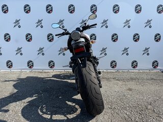 2021 Yamaha XSR900, серебристый, 850000 рублей, вид 4