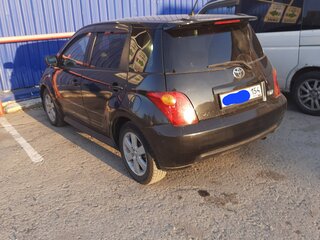 2005 Toyota Ist I Рестайлинг, чёрный, 620000 рублей, вид 4