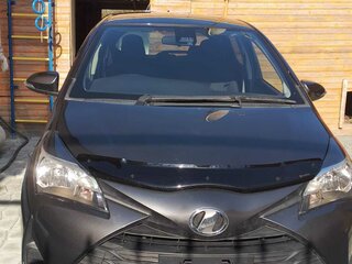 2018 Toyota Vitz III (XP130) Рестайлинг, серый, 1050000 рублей, вид 1