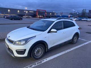 2018 Kia Rio X-Line IV, белый, 1390000 рублей, вид 1