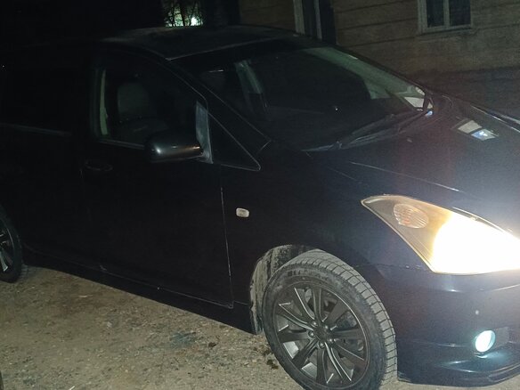 2005 Toyota Wish I Рестайлинг, чёрный, 720000 рублей - вид 12