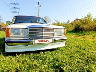 1979 Mercedes-Benz W123 220, белый, 900000 рублей, вид 4