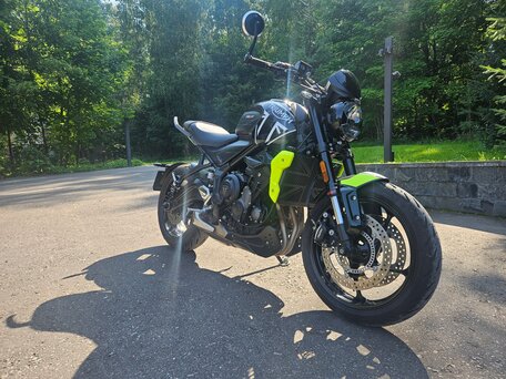 2024 Triumph Trident 660, чёрный, 920000 рублей, вид 1