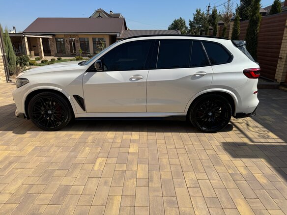 2021 BMW X5 30d IV (G05/G18), белый, 10150000 рублей - вид 7
