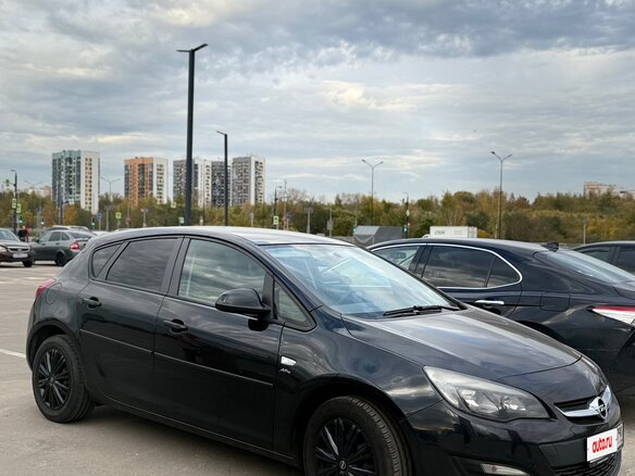 2014 Opel Astra J Рестайлинг, чёрный, 835000 рублей - вид 1