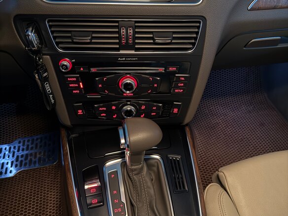 2013 Audi Q5 I (8R) Рестайлинг, коричневый, 1650000 рублей - вид 17
