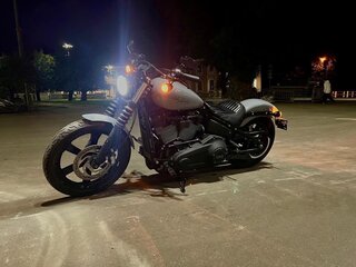 2023 Harley-Davidson Street Bob, серый, 1450000 рублей, вид 1