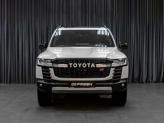 2021 Toyota Land Cruiser 300 Series, белый, 10399000 рублей, вид 3