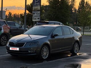 2018 Skoda Octavia III (A7) Рестайлинг, серый, 2300000 рублей, вид 1