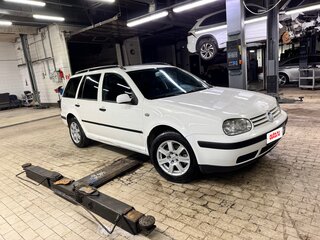 2000 Volkswagen Golf IV, белый, 320000 рублей, вид 1