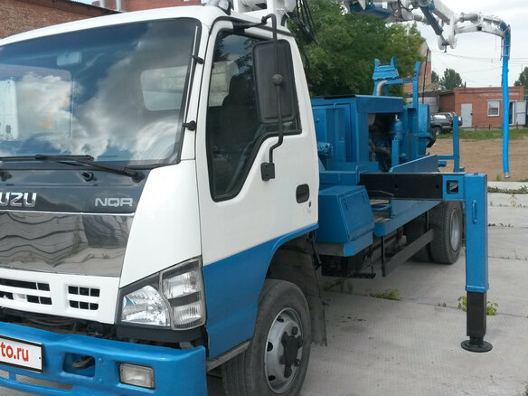 2010 Isuzu Автобетононасос, синий - вид 2