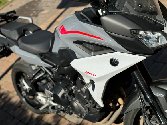 2018 Yamaha MT-09 (FZ-09), белый, 880000 рублей - вид 8
