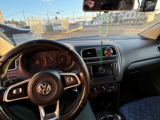 2018 Volkswagen Polo V Рестайлинг, серый, 1250000 рублей, вид 5