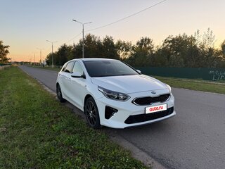 2019 Kia Ceed III, белый, 1620000 рублей, вид 4
