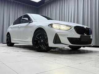 2023 BMW 1 серии 120i III (F52) Рестайлинг, белый, 1825005 рублей, вид 2