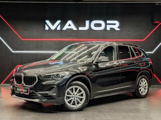 2020 BMW X1 20i xDrive II (F48) Рестайлинг, чёрный, 2950000 рублей, вид 1
