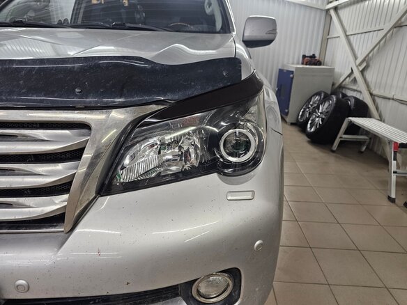 2010 Lexus GX 460 II, серый, 3600000 рублей - вид 6
