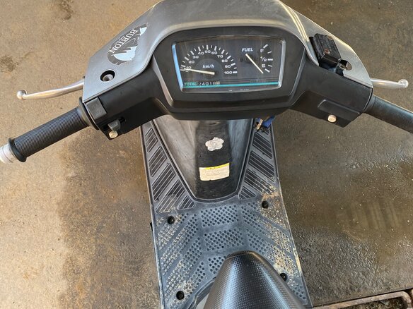 1998 Suzuki Address 100, серый, 60000 рублей - вид 12