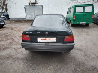 1997 Ford Escort V Рестайлинг 2, зелёный, 99999 рублей, вид 4