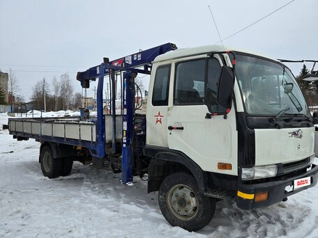 1994 Nissan Condor, белый, 2380000 рублей, вид 1