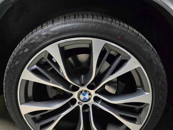2015 BMW X5 40d III (F15), серый, 4000000 рублей - вид 10