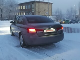 2006 Hyundai Sonata V (NF), серый, 600000 рублей, вид 4