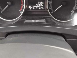 2017 Skoda Rapid I Рестайлинг, белый, 1100000 рублей, вид 5