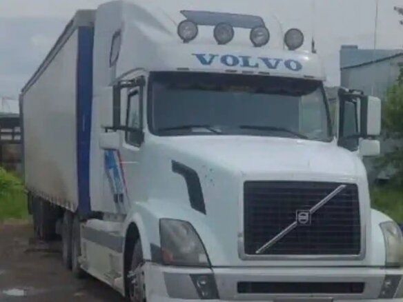 2003 Volvo VNL, белый, 2200000 рублей - вид 15