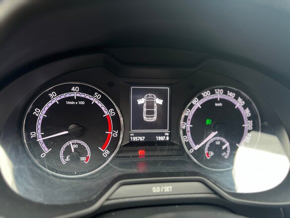 2018 Skoda Octavia III (A7) Рестайлинг, чёрный, 1450000 рублей - вид 9