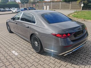 2026 Mercedes-Benz Maybach S-Класс 580 II (Z223) Рестайлинг, коричневый, 42000000 рублей, вид 5