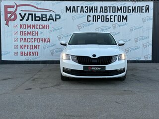 2018 Skoda Octavia III (A7) Рестайлинг, белый, 1249000 рублей, вид 2