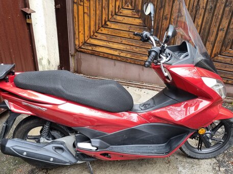 2015 Honda PCX 150, красный, 285000 рублей, вид 5