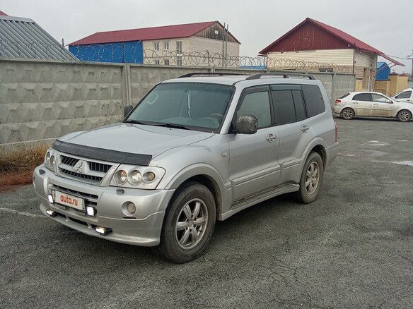 2004 Mitsubishi Pajero III Рестайлинг, серебристый, 1150000 рублей - вид 16