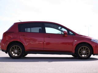 2005 Nissan Tiida I, красный, 680000 рублей, вид 4