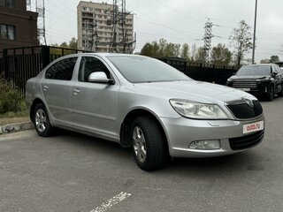 2011 Skoda Octavia II (A5) Рестайлинг, серебристый, 690000 рублей, вид 4