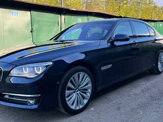 2014 BMW 7 серии Long 740Li xDrive V (F01/F02/F04) Рестайлинг, синий, 2000000 рублей, вид 2