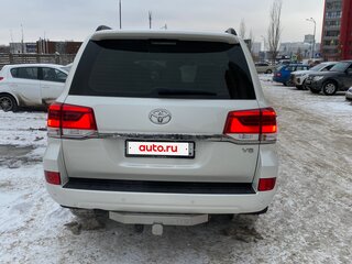 2020 Toyota Land Cruiser 200 Series Рестайлинг 2, белый, 7650000 рублей, вид 2