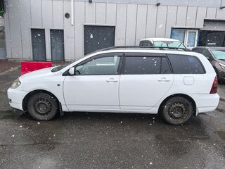 2006 Toyota Corolla IX (E120, E130) Рестайлинг, белый, 700000 рублей, вид 3