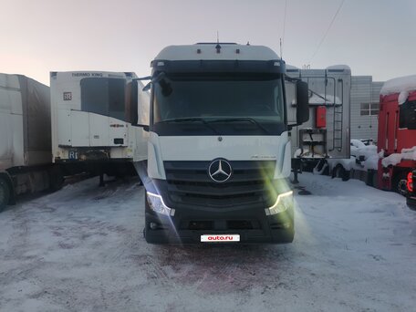 2020 Mercedes-Benz Actros, белый, 7500000 рублей, вид 3