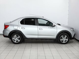 2022 Renault Logan Stepway II Рестайлинг, серебристый, 1149000 рублей, вид 5