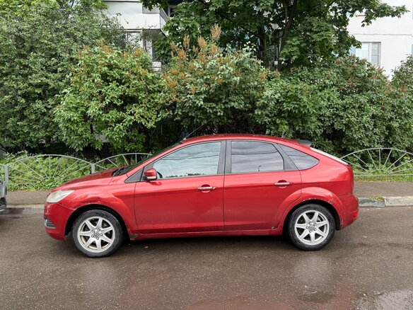 2008 Ford Focus II Рестайлинг, красный, 460000 рублей - вид 11