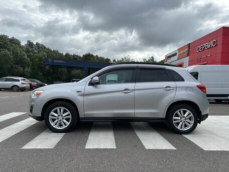 2013 Mitsubishi ASX I Рестайлинг, серебристый, 1350000 рублей, вид 4