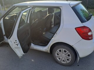 2011 Skoda Fabia II Рестайлинг, белый, 350000 рублей, вид 5