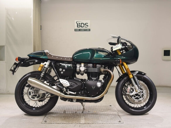 2024 Triumph Thruxton, зелёный, 1450000 рублей