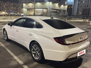 2020 Hyundai Sonata VIII (DN8), жёлтый, 1800000 рублей, вид 4