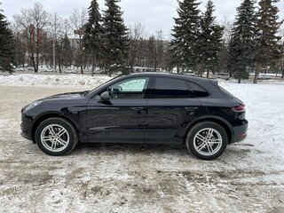 2021 Porsche Macan I Рестайлинг, чёрный, 7850000 рублей, вид 3