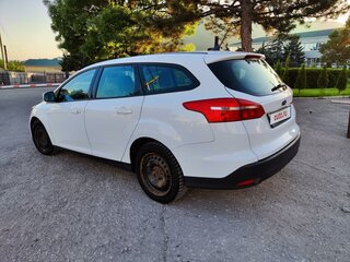 2017 Ford Focus III Рестайлинг, белый, 730000 рублей, вид 5