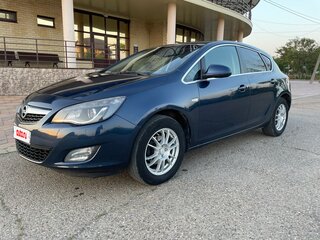 2011 Opel Astra J, синий, 650000 рублей, вид 1