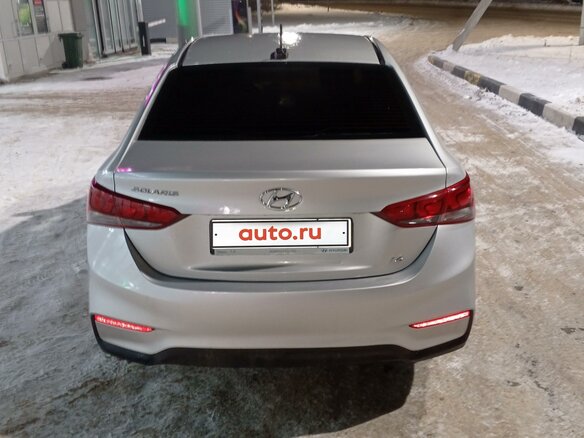2018 Hyundai Solaris II, серебристый, 1500000 рублей - вид 5